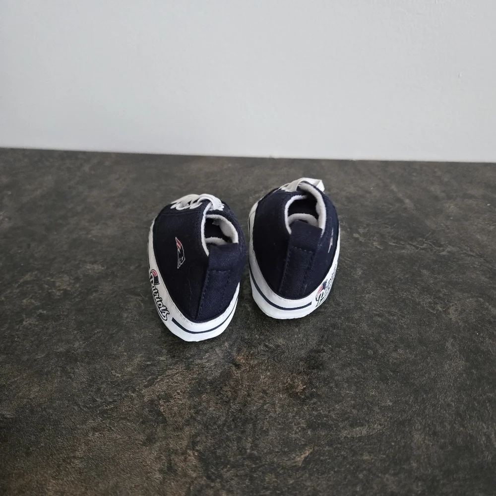 Patriots Baby Shoes Size 0-6 - Navy and White - Picture 9 of 12